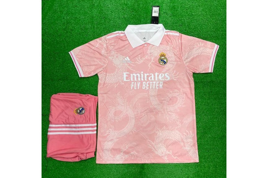 Real Madrid Black Pink Graphic Kit