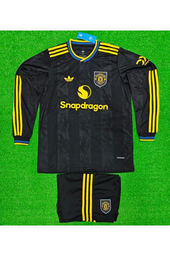 Manchester United Away Black Yellow Full Sleeves Kit