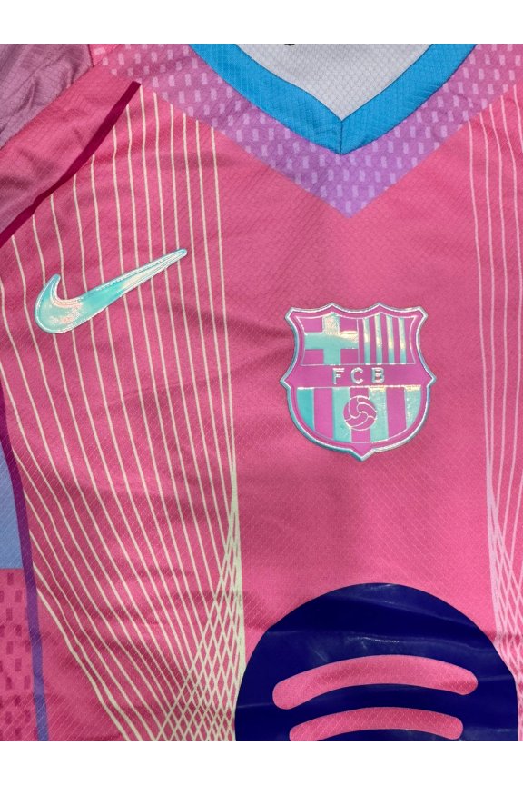 FC Barcelona Away Pink Kit